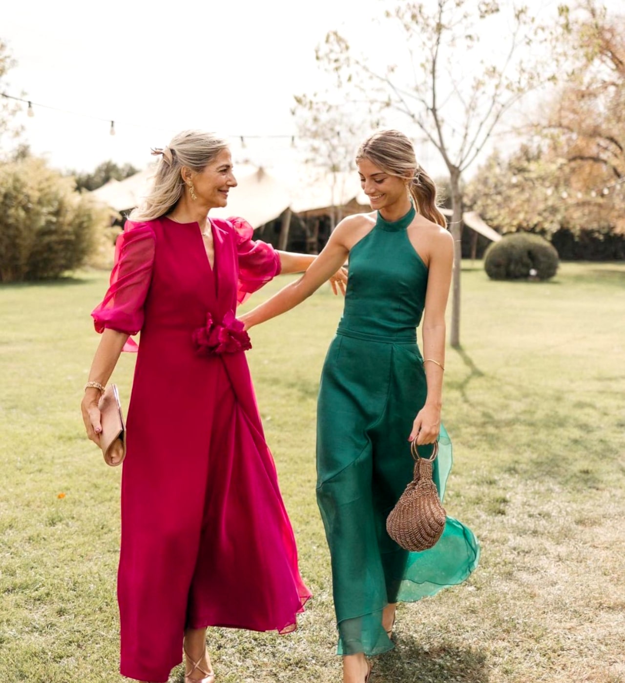 Invitadas de boda con vestidos de Asun Landa