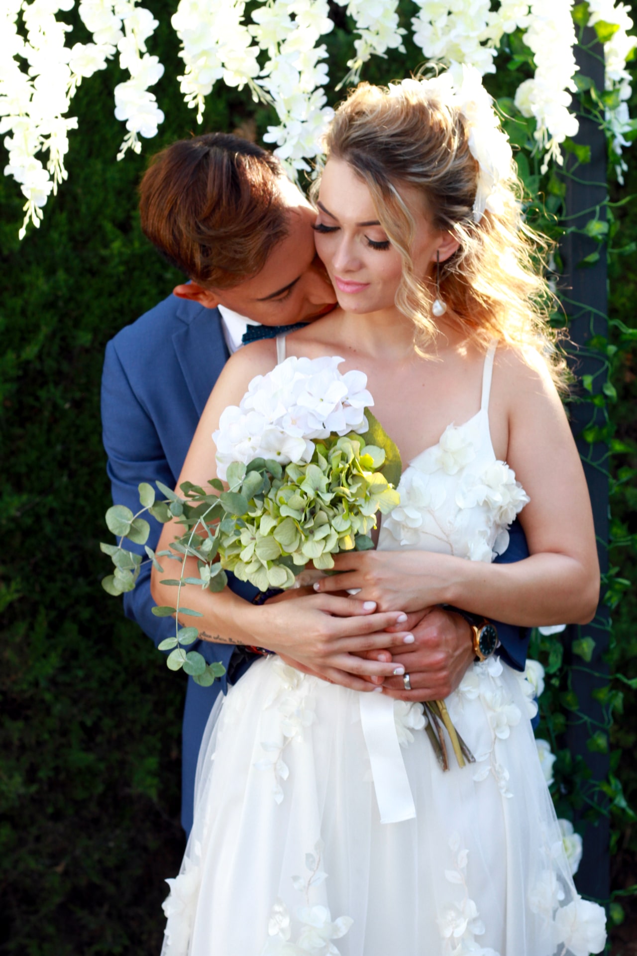 Novia con un vestido de Asun Landa Atelier