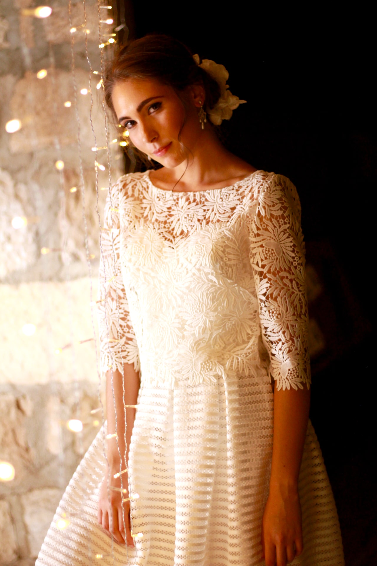 Novia con un vestido de Asun Landa Atelier